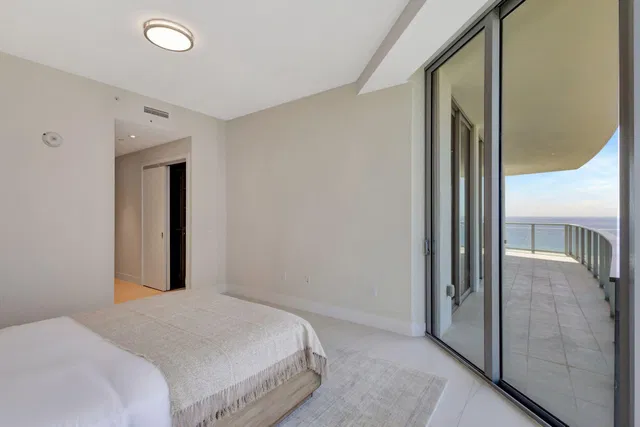 Amrit Ocean Resort & Residences Unit H1504 photo 22