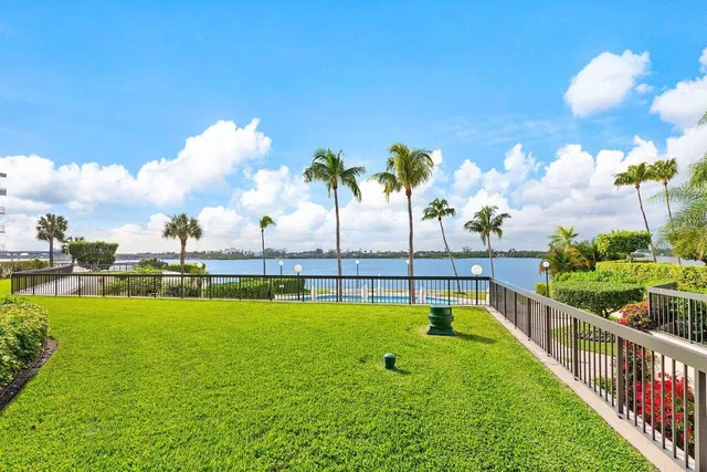 2778 S Ocean Boulevard #107s
