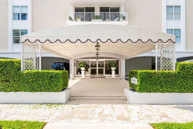 354 Chilean Avenue #3e