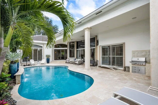 Woodfield Country Club Residence photo 23
