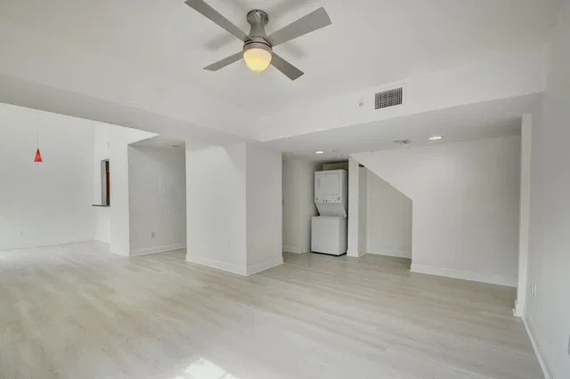 610 Clematis Unit 130 photo 10