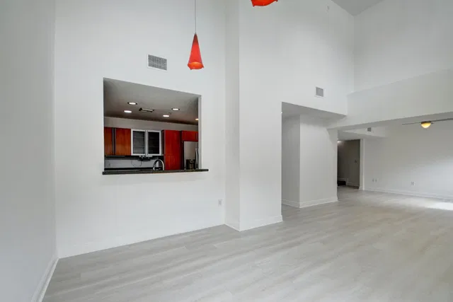 610 Clematis Unit 130 photo 13