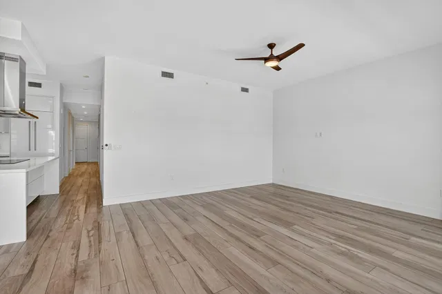 Tower 155 Unit 1014 photo 5