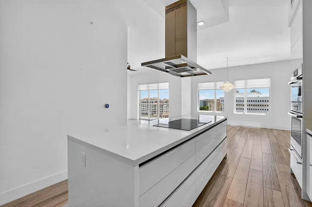 Tower 155 Unit 1014 photo 18