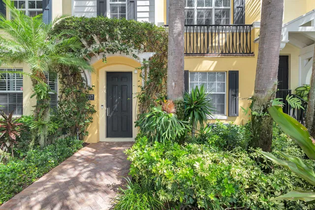 Magnolia Court Residence photo 3