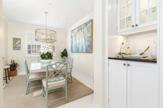 Magnolia Court Residence photo 9