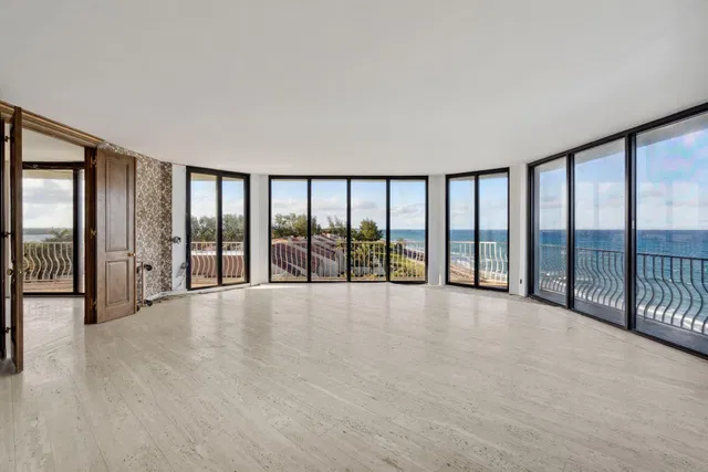 Sloan's Curve Palm Beach Unit 501n photo 10