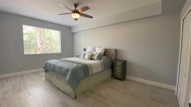 Unit 104 photo 13