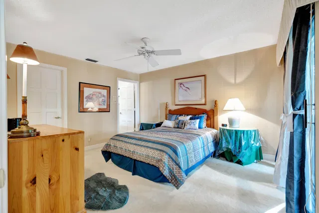 Frenchman's Creek Residence photo 17