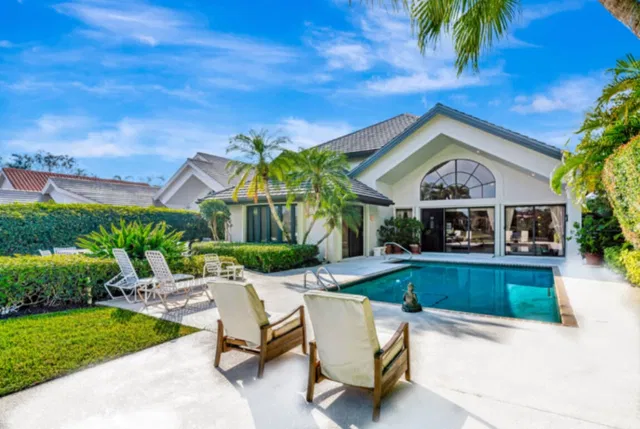 Frenchman's Creek Residence photo 25