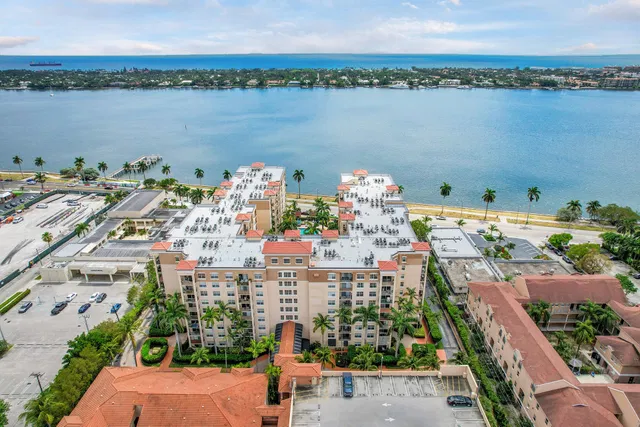 Flagler Pointe Unit 231 photo 3