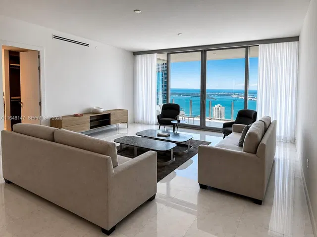 Aston Martin Residences 4604