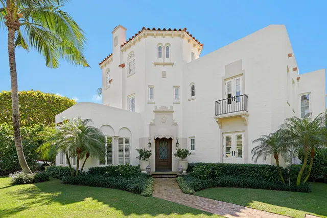 130 Brazilian Avenue