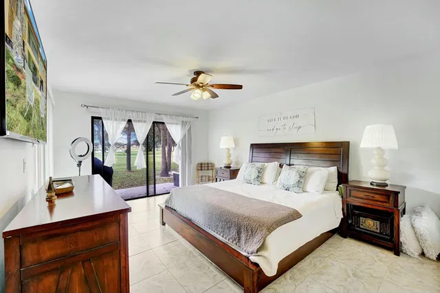 Residence photo 17