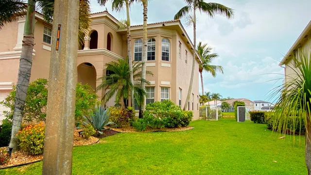 Residence photo 5