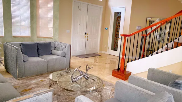Residence photo 36
