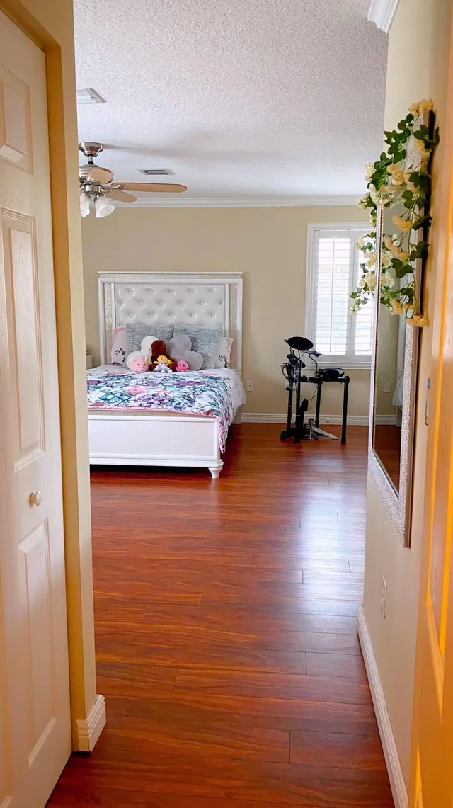 Residence photo 57