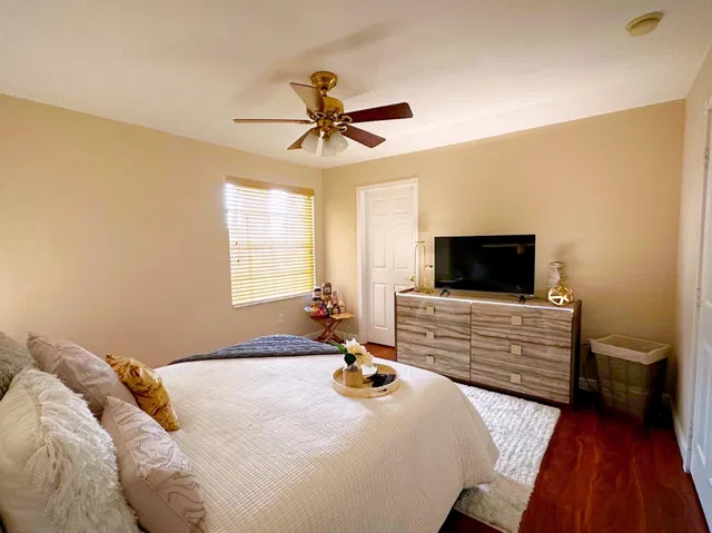 Residence photo 71