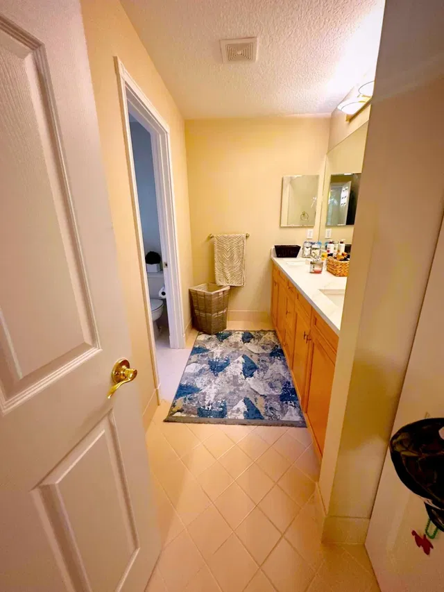 Residence photo 74