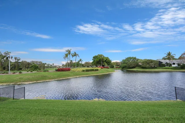Frenchman's Creek Residence photo 8