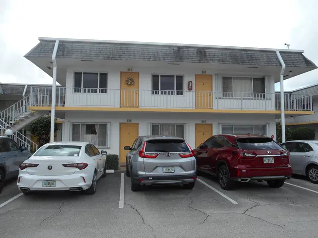 Unit 106 photo 2