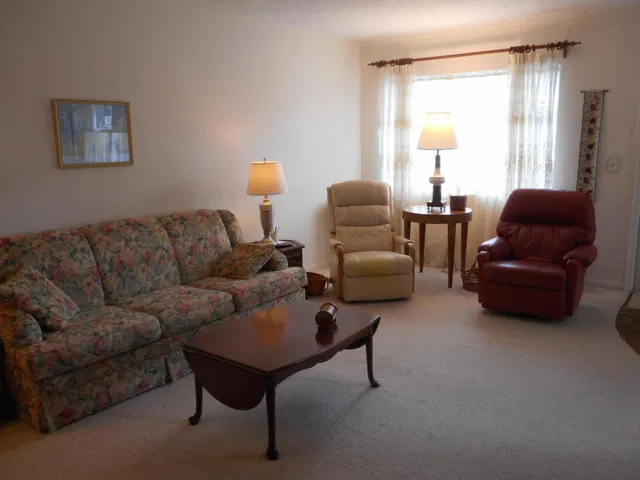 Unit 106 photo 6