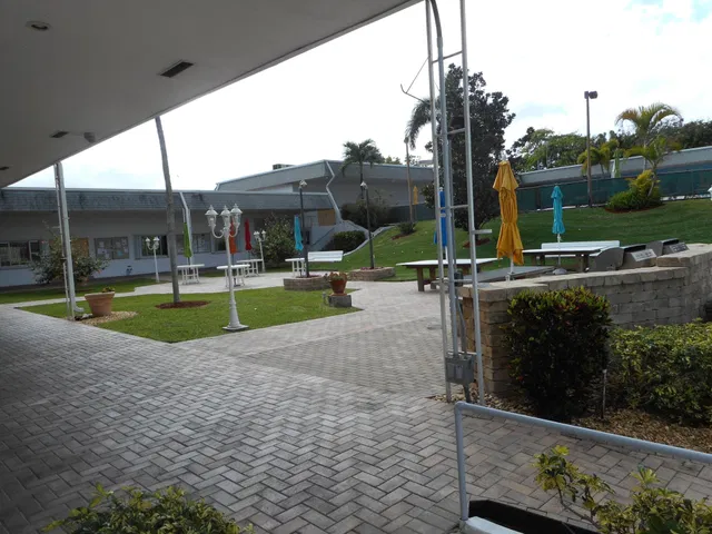 Unit 106 photo 21