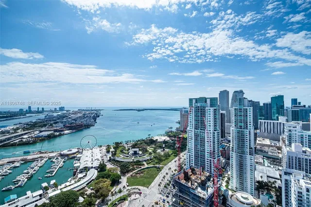 The Elser Hotel & Residences 4518