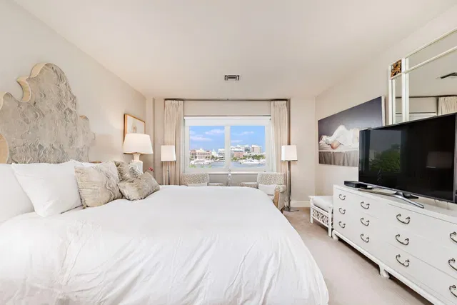 Palm Beach Towers, Palm Beach Unit 320b photo 8