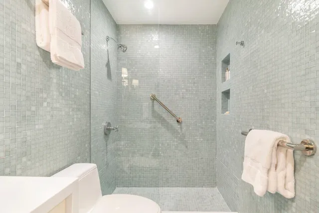 Palm Beach Towers, Palm Beach Unit 320b photo 12