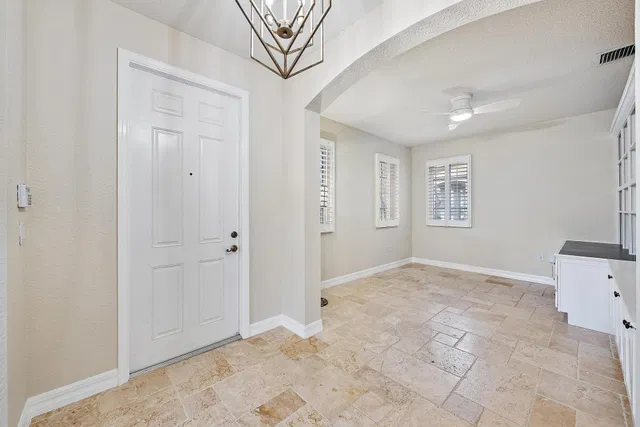 Canterbury Place Residence photo 3