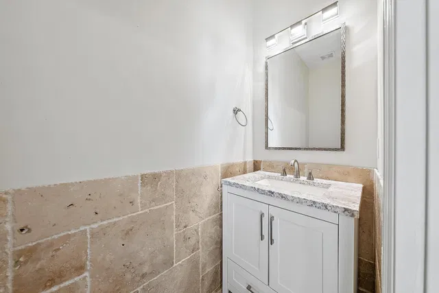 Canterbury Place Residence photo 25