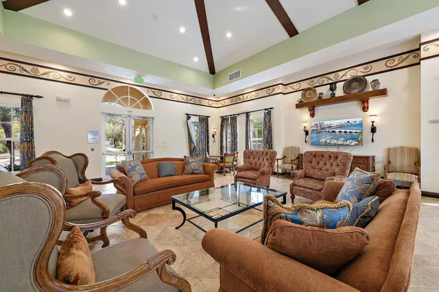 Canterbury Place Residence photo 41