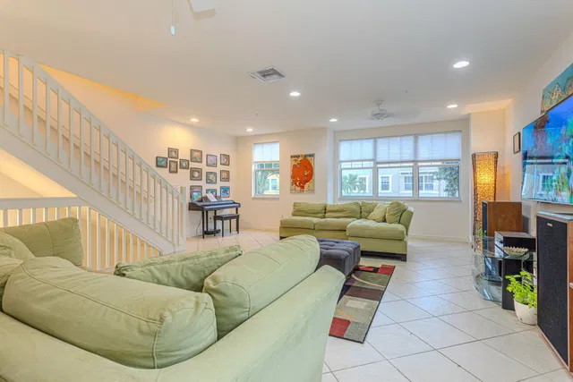 Cityside West Palm Beach Unit 1 photo 4