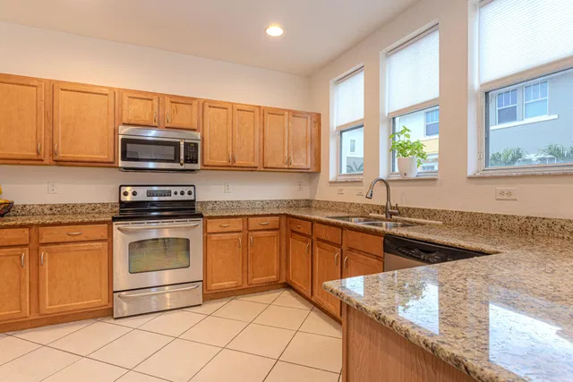 Cityside West Palm Beach Unit 1 photo 8