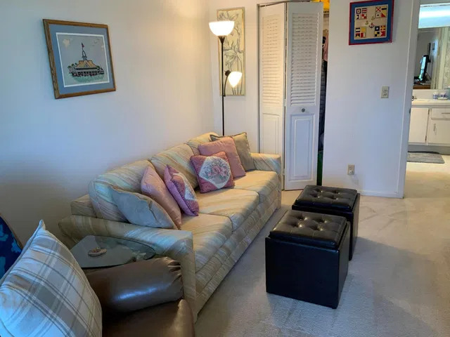 Residence photo 4