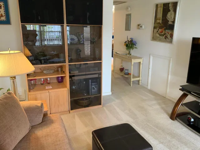 Residence photo 18
