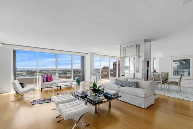 The Plaza of The Palm Beaches Unit 21 C/D photo 5