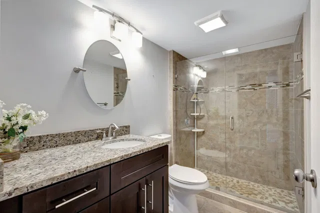 Unit 104 photo 21