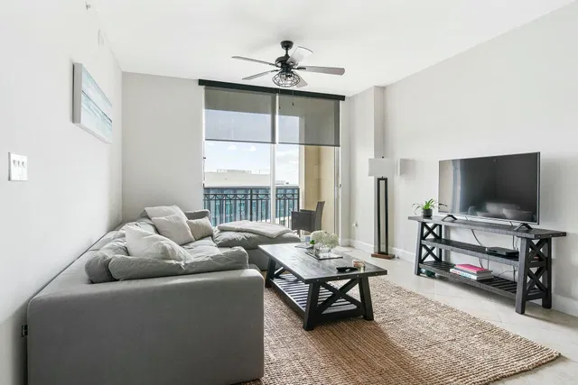 CityPlace South Tower Unit 1514 photo 2