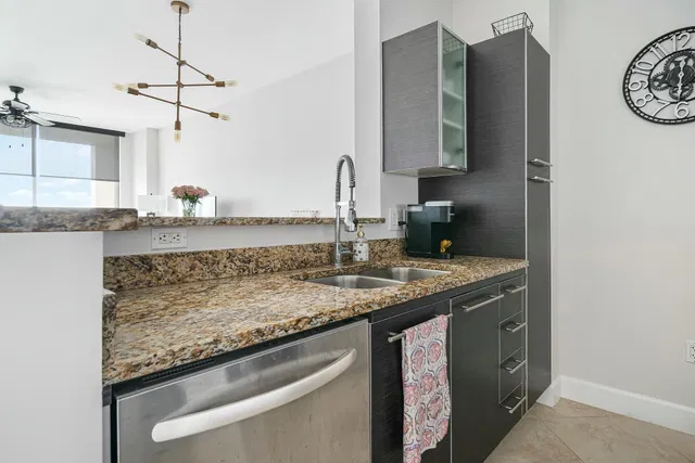 CityPlace South Tower Unit 1514 photo 8