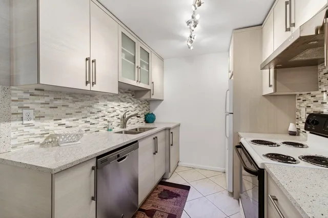Residence photo 15
