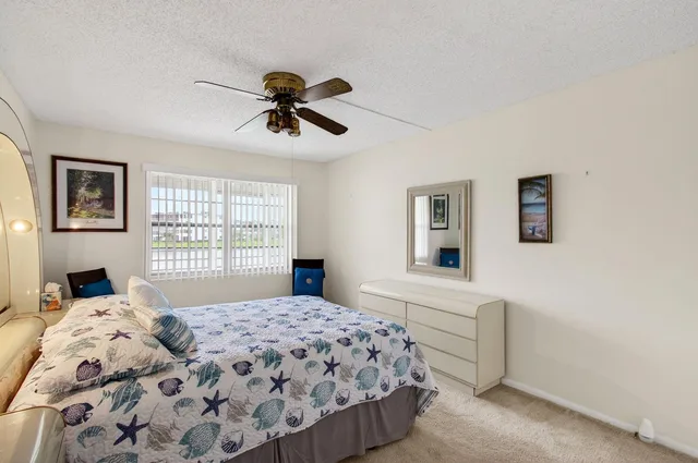 Residence photo 26
