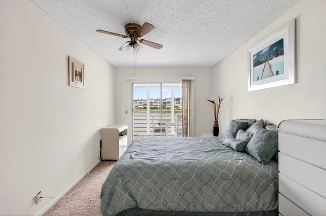 Residence photo 36