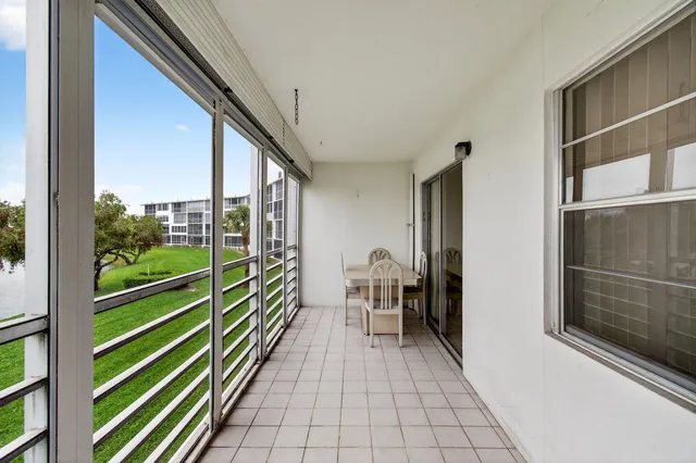 Residence photo 41