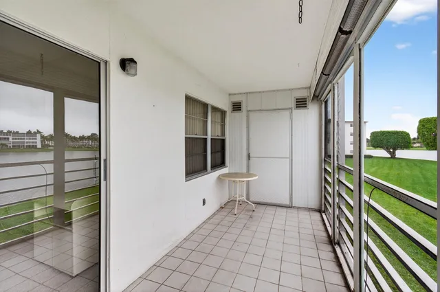 Residence photo 42