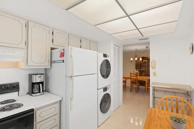 Unit C photo 5