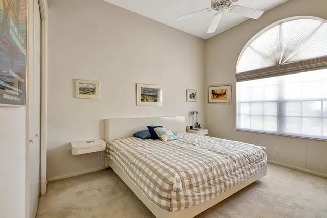 Residence photo 37