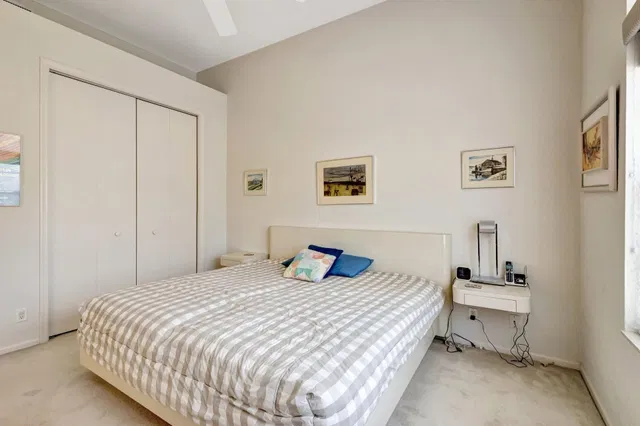 Residence photo 39