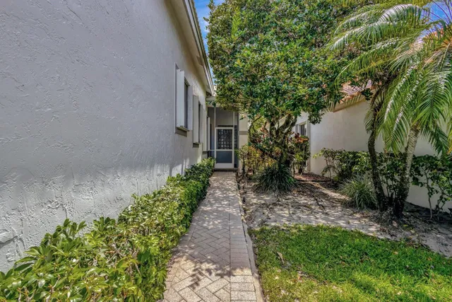Residence photo 46